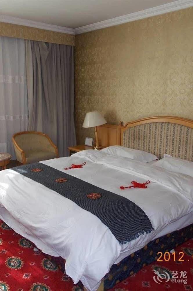 Tianzhi Hotel Harbin Exteriör bild